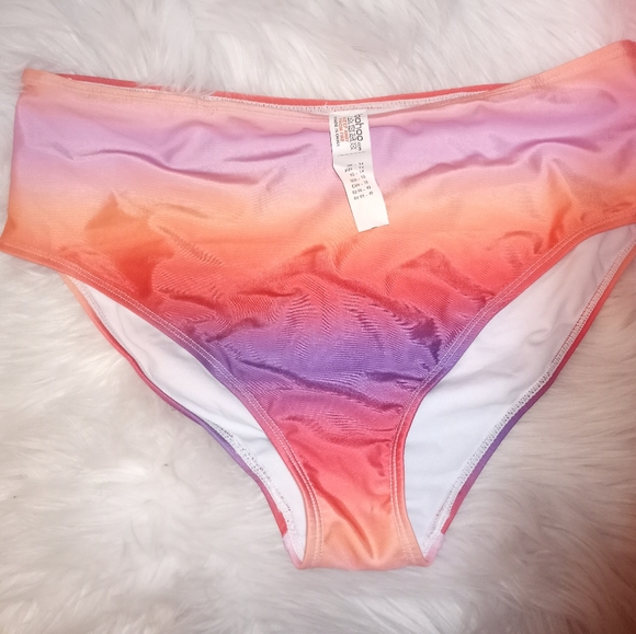 Sexy High Waisted Ombré Halter Bikini Sw - Picture 3 of 5